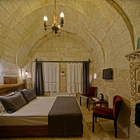Apex Cave Hotel 4*