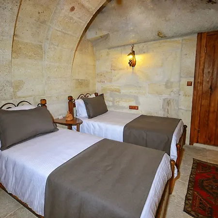 Apex Cave Hotel 2*
